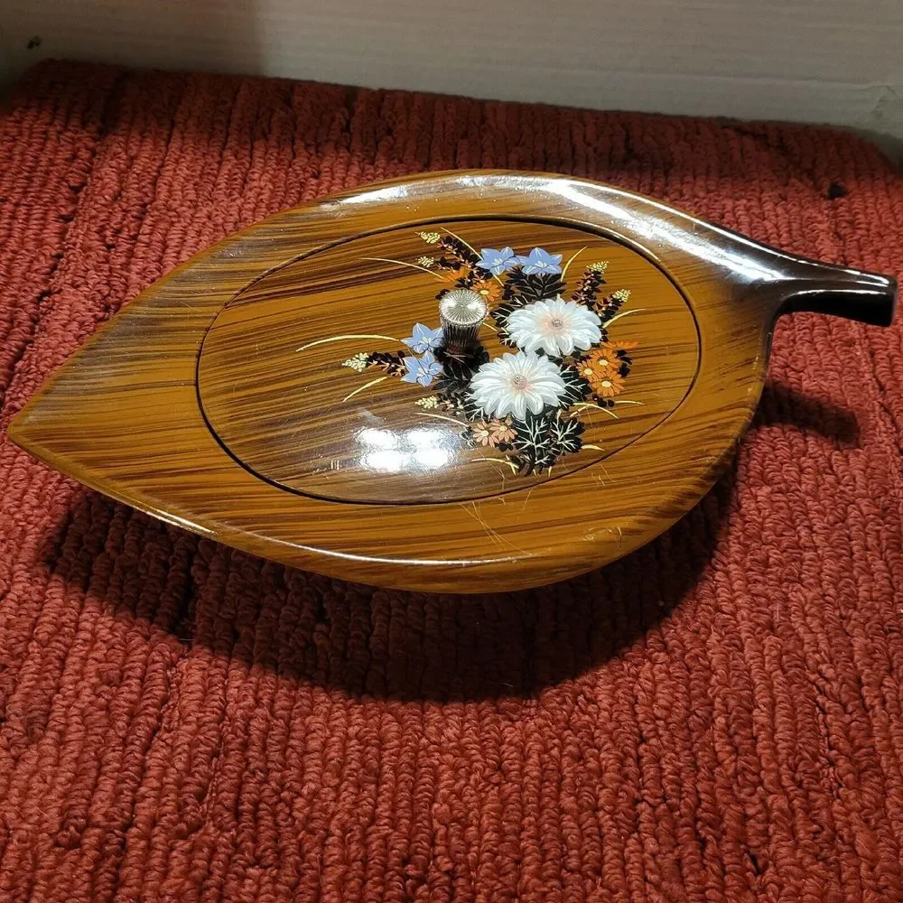 Vintage Westland Serving Dish Lacquered Black/Faux Wood Floral Raised Petals Lid